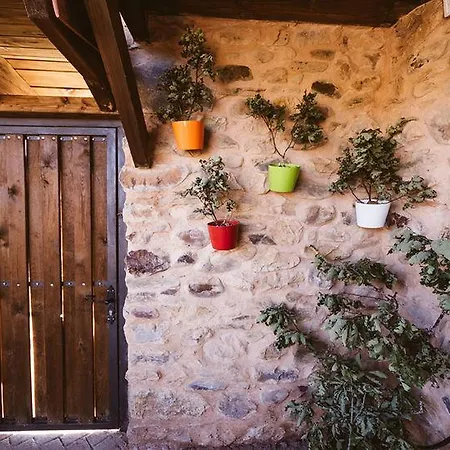 Casa Rural El Nido Azul * Benllera