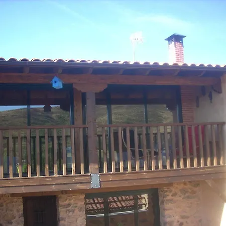 Casa Rural El Nido Azul Сasa de vacaciones Benllera